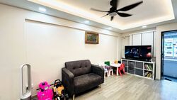 Blk 301 Serangoon Avenue 2 (Serangoon), HDB 3 Rooms #557368941